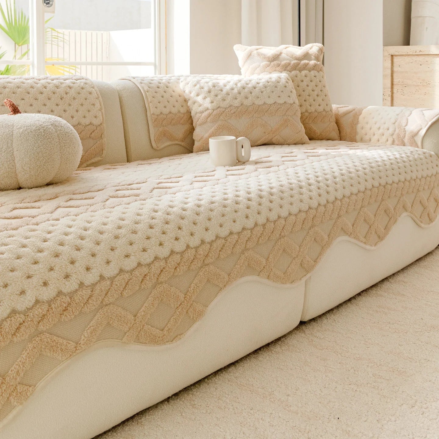 Cookie Pattern Plush Couch Cover, Soft Skin-Friendly Non-Slip Sofa Protector, Washable Furniture Cover for Pets, Kids and Living Room gsft-9032 Main image