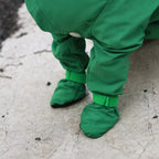 Detachable tail cover and rear leg construction on the rain suit