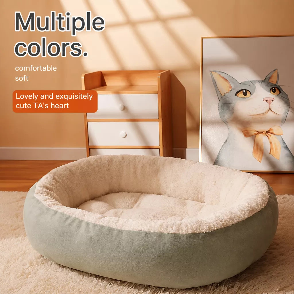 Light neutral oval bed with cream lining