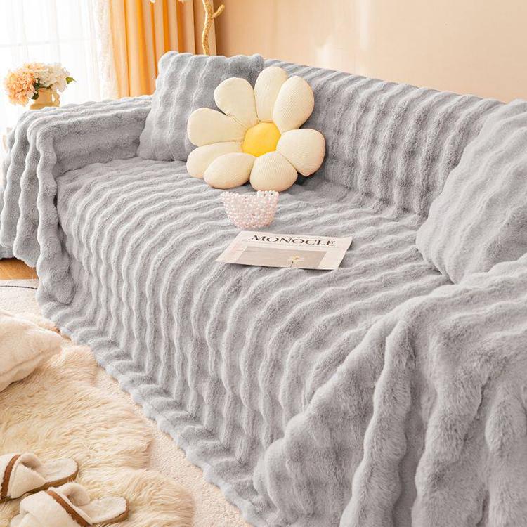 Faux Rabbit Fur Sofa Throw Cover for Pets gsft-9157 Secondary image