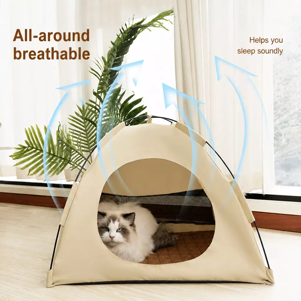 Open entrance and ventilation on the pet tent bed