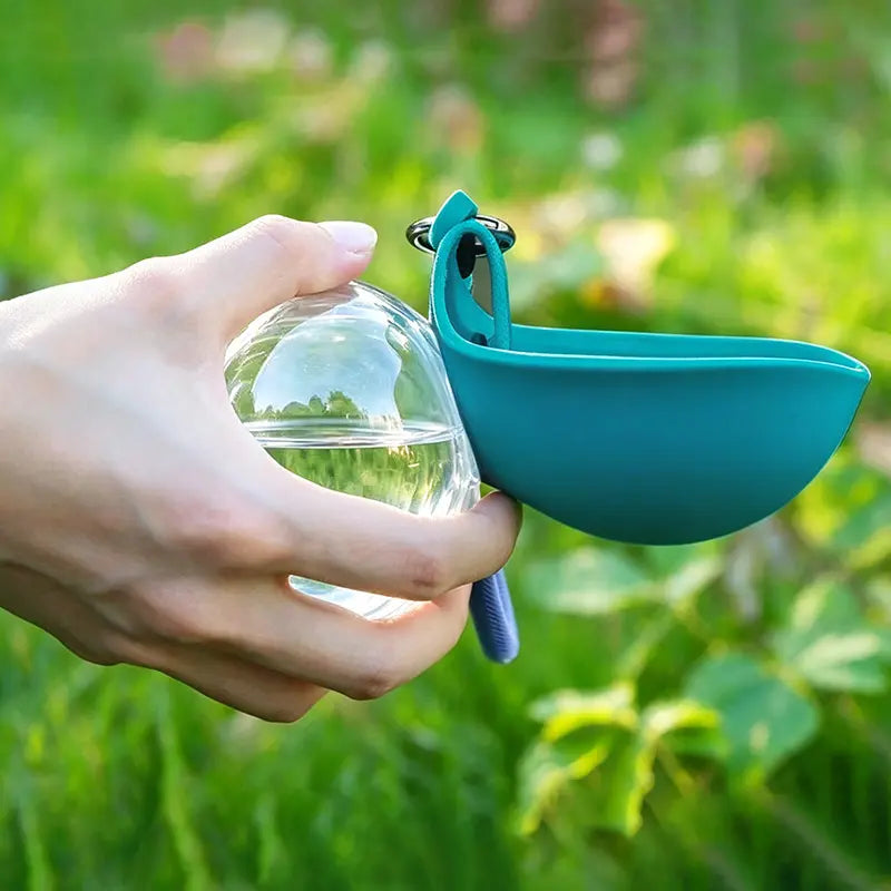 Collapsible Travel Pet Water Bowl with Strap feature detail 7