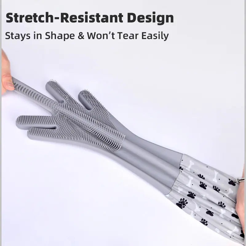 Extra-Long Silicone Pet Bathing Gloves feature detail 3