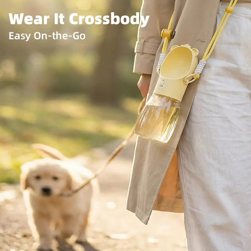 Portable Dog Water Bottle & Food Container feature detail 2