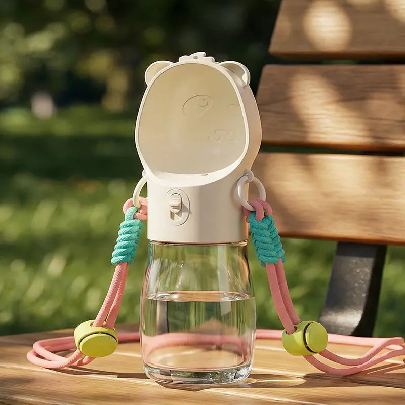 Portable Dog Water Bottle & Food Container feature detail 8
